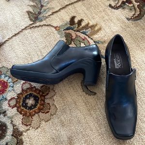 Aersoles aerology shoes